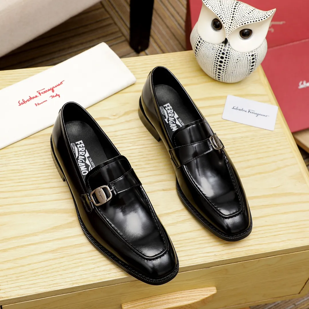 Factory price 420 🔥Ferragamo's new men's casual slip-on shoes🇨🇳Official website original 1:1 mold opening, original quality💯Fine workmanship, high-end luxury☘The upper is made of imported Italian first-layer cowhide🌴🐑leather lining🍓Rubber wear-resistant and non-slip outsole, breathable and comfortable to wear🍍The first choice for high-end men🍉Black, size 38-45